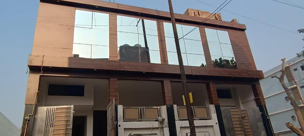 Geeta Dham Hotel Vrindāvan Eksteriør billede