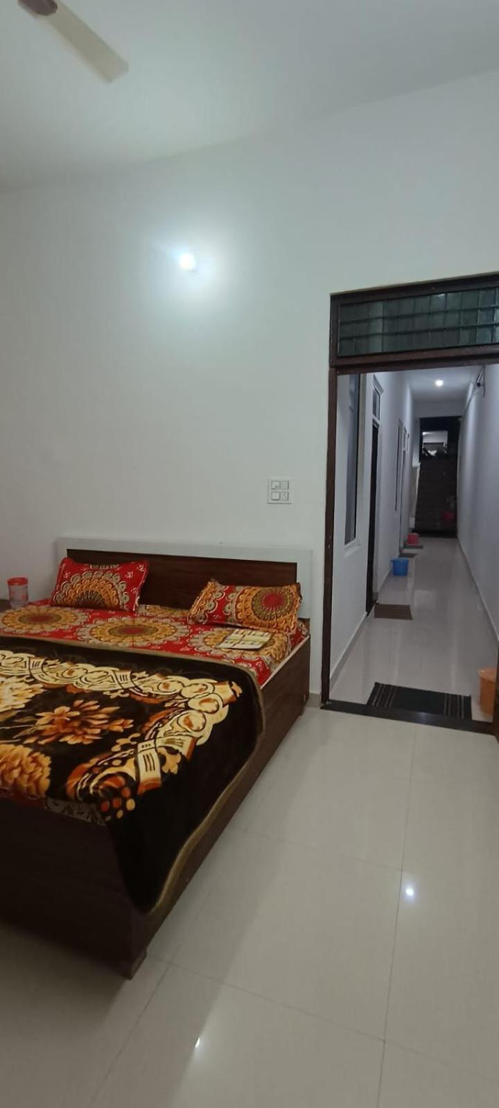 Geeta Dham Hotel Vrindāvan Eksteriør billede