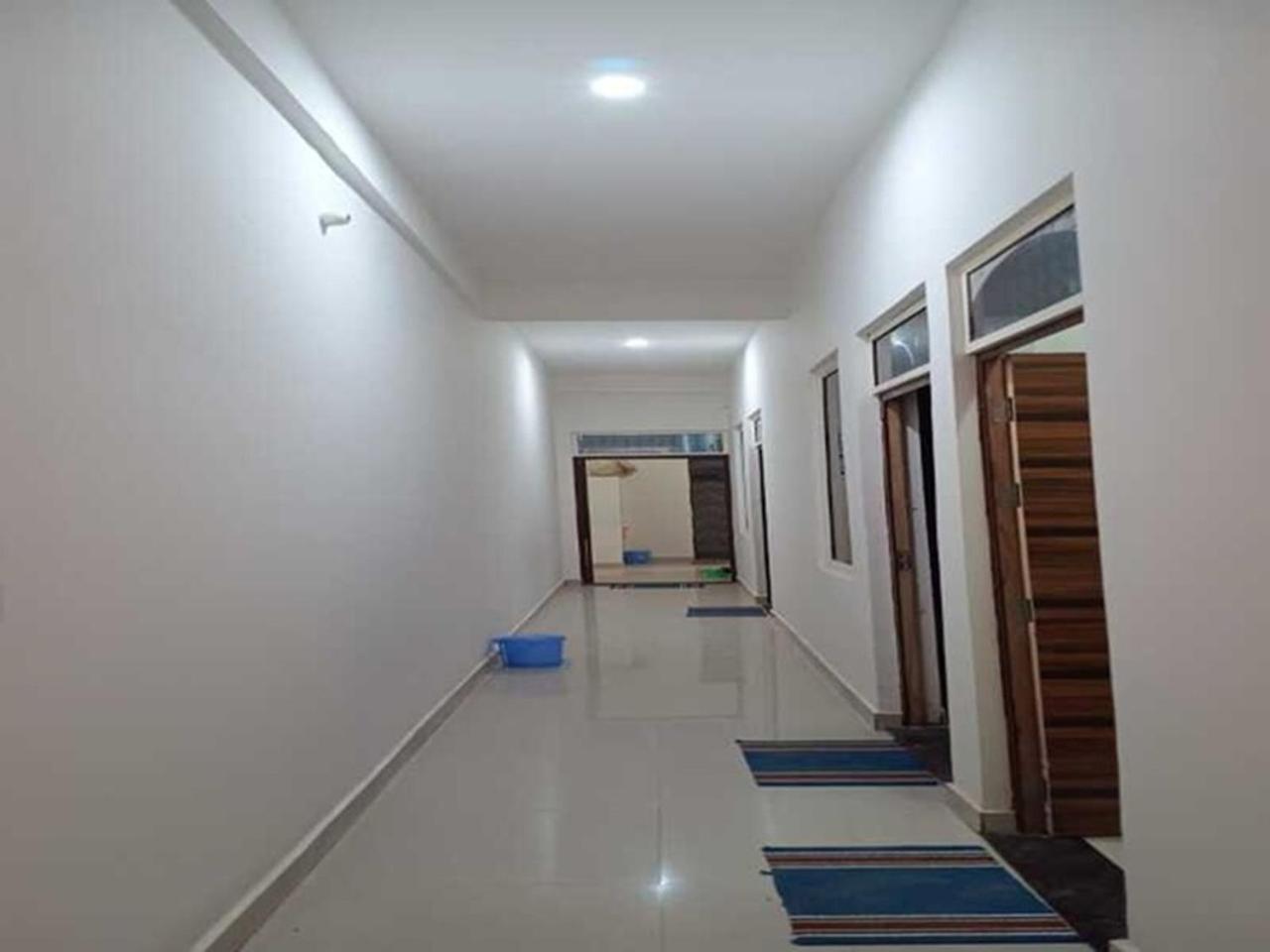 Geeta Dham Hotel Vrindāvan Eksteriør billede